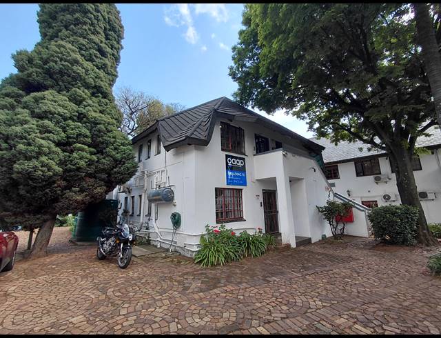 256M² OFFICE FOR SALE IN RANDJESPARK